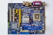   LGA775 - DDR2 PCI-E VGA - Foxconn G31MX 46GMX - (SEC)